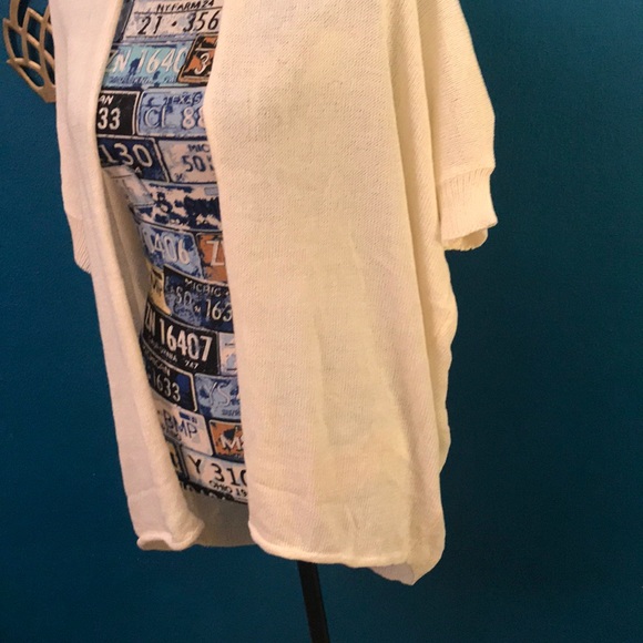 Cozy Casual Beige Sweater - Picture 3 of 5